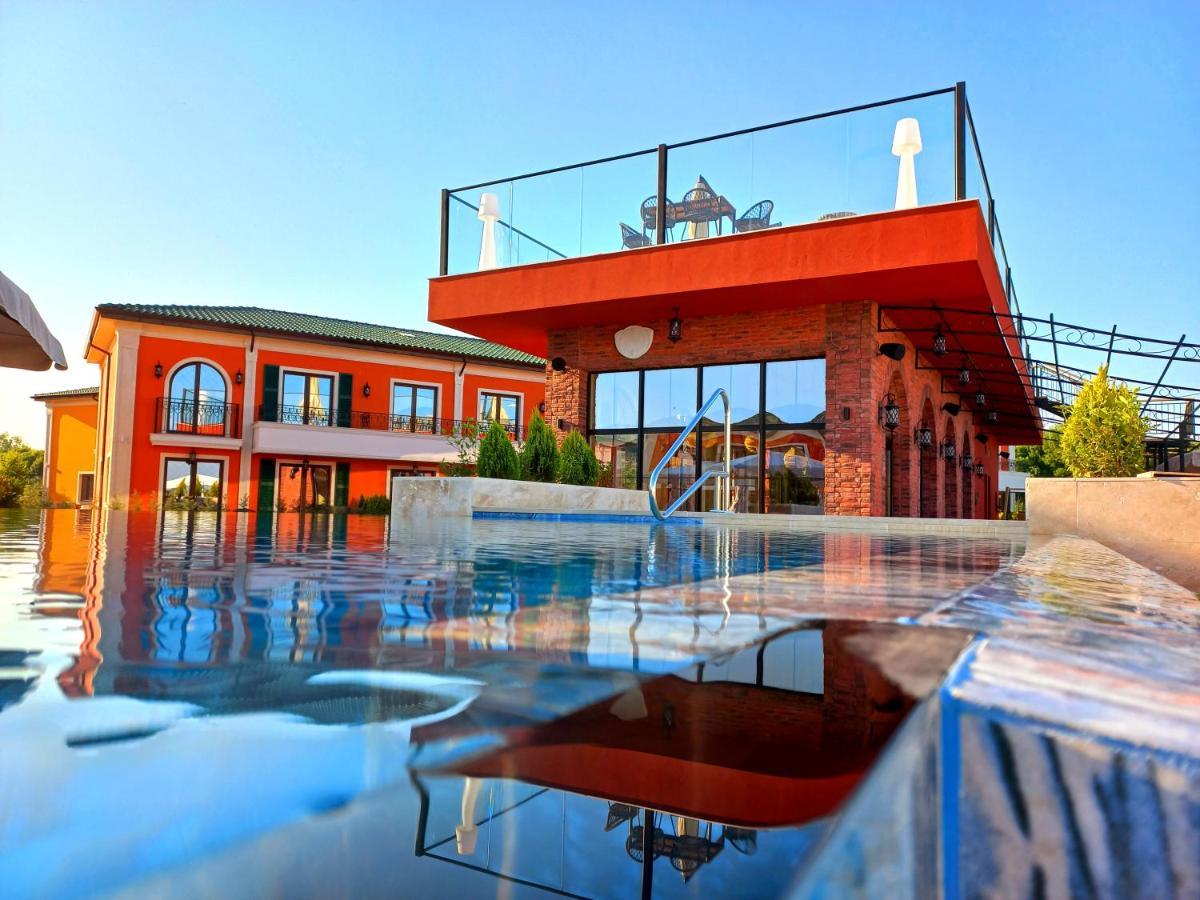 Villas For 4 Or 6 Adults In Therma Village Kranevo Exterior photo