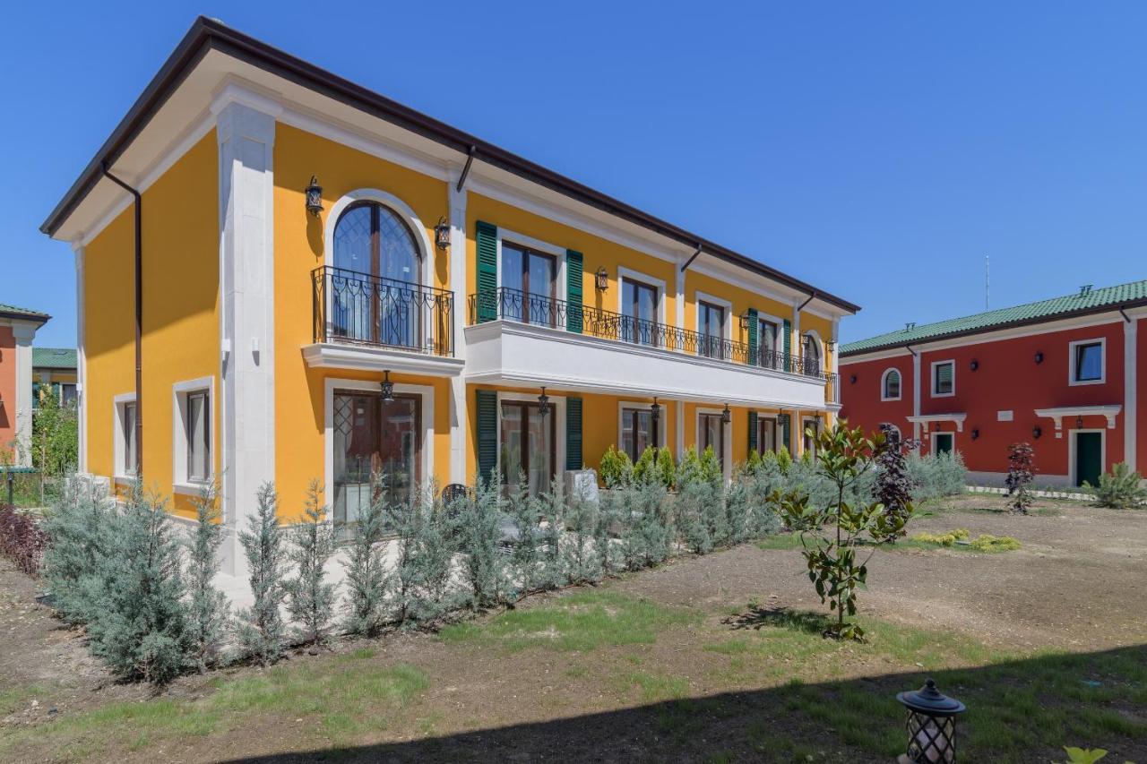 Villas For 4 Or 6 Adults In Therma Village Kranevo Exterior photo