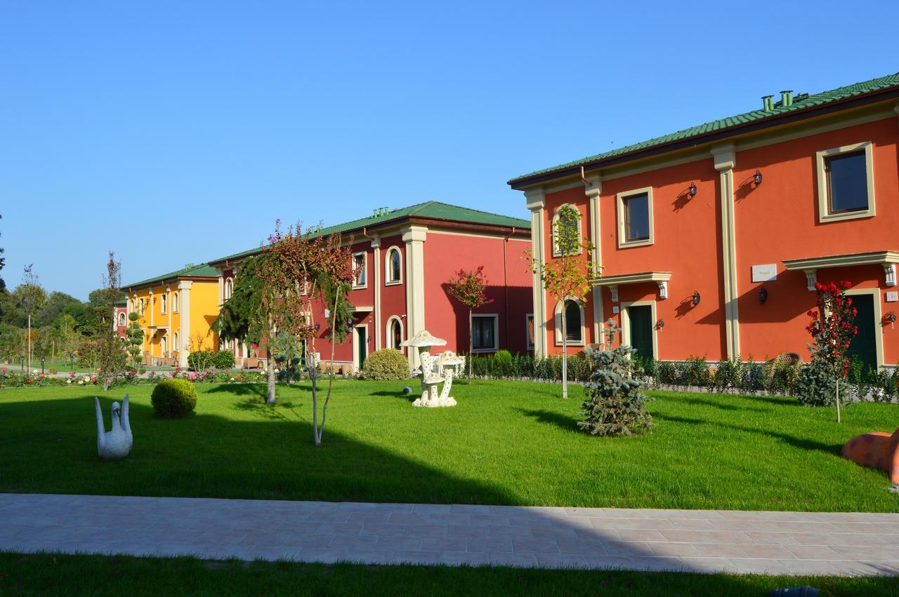 Villas For 4 Or 6 Adults In Therma Village Kranevo Exterior photo